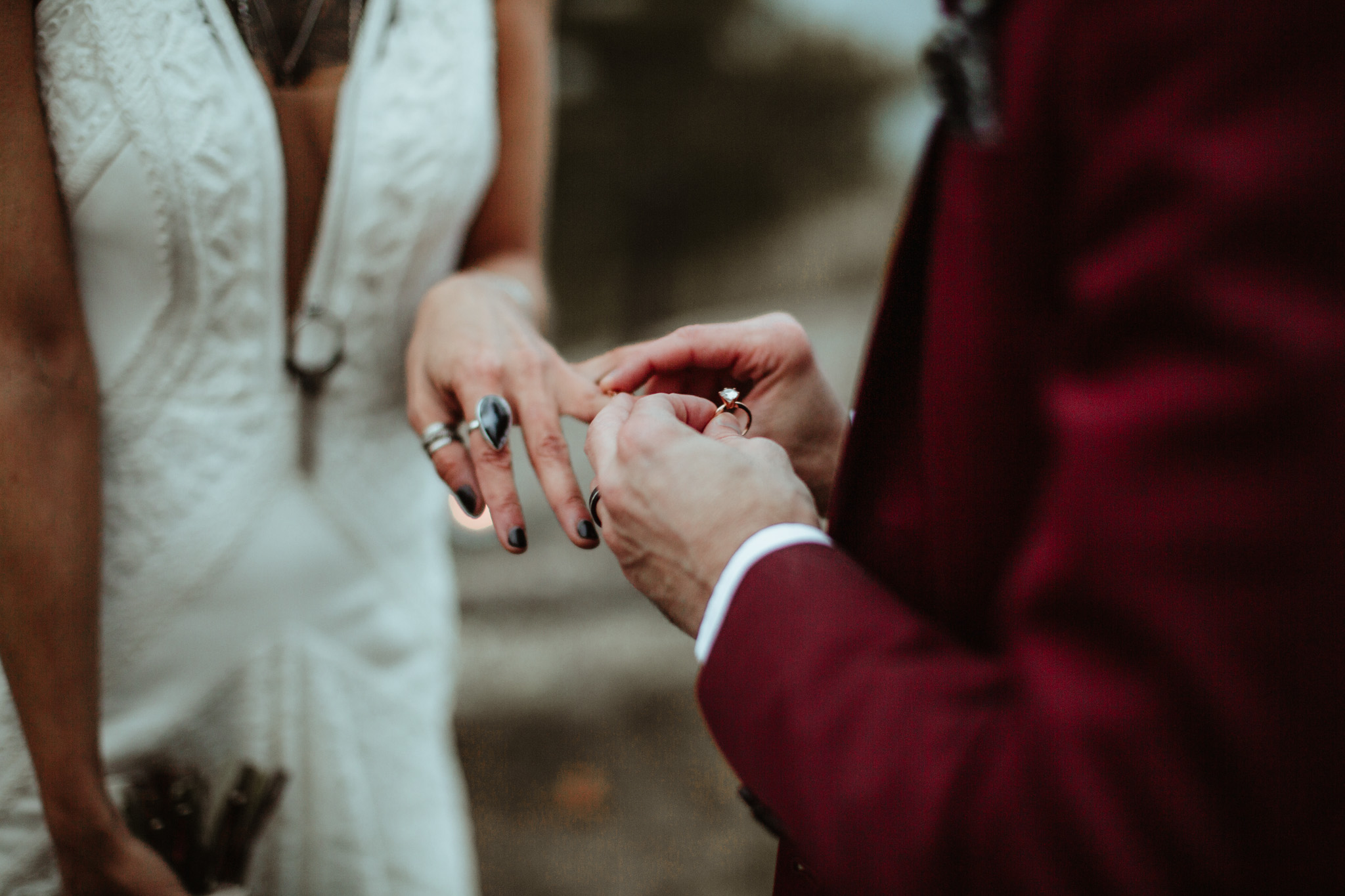 How To Elope In Michigan: Michigan Elopement Guide