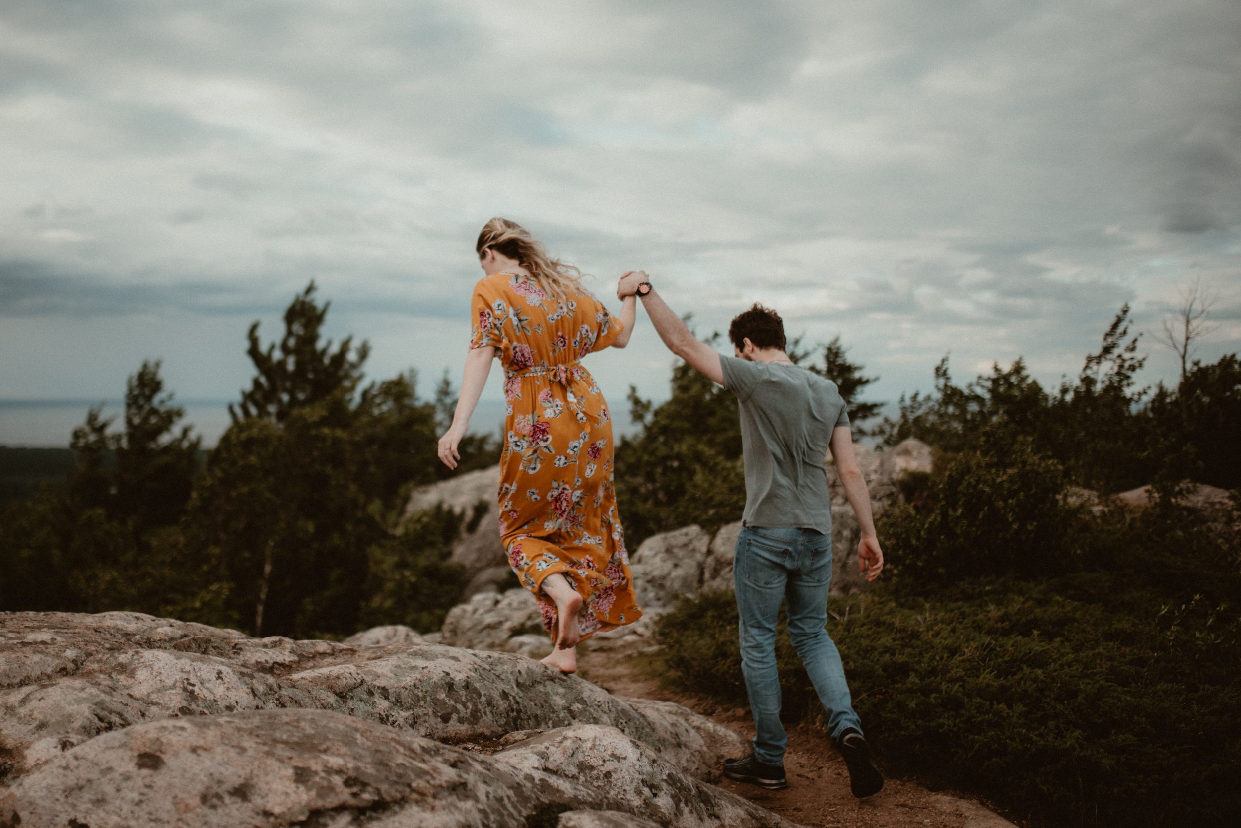 Adventurous couples portraits on Hogback Mountain in Marquette, Michigan.
