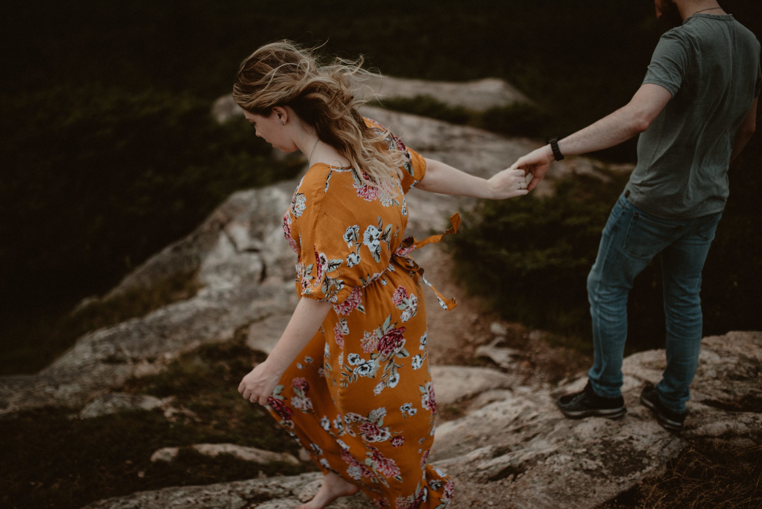 Adventurous couples portraits on Hogback Mountain in Marquette, Michigan.