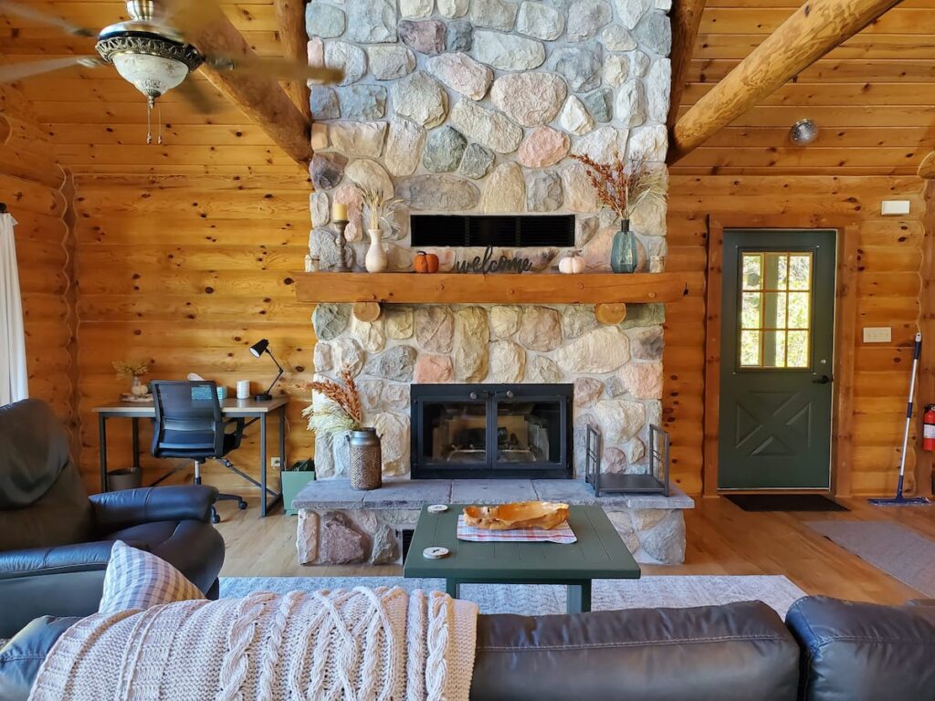 Allouez Cabin - Keweenaw Peninsula Airbnb