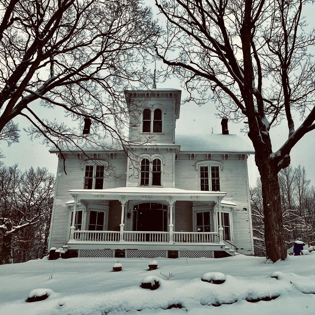 Historic mansion guest suite rental in Hancock, Keweenaw Peninsula