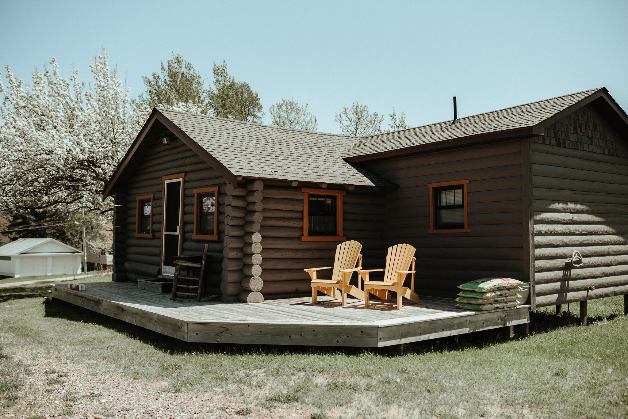 Vintage log cabin rental in Eagle Harbor, Michigan